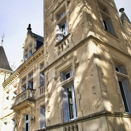Chateau Des Mussets